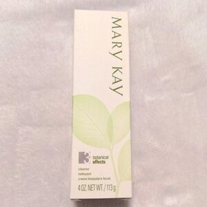 Mary Kay Botanical Effects Cleanser #3 (oily skin/sensitive skin)